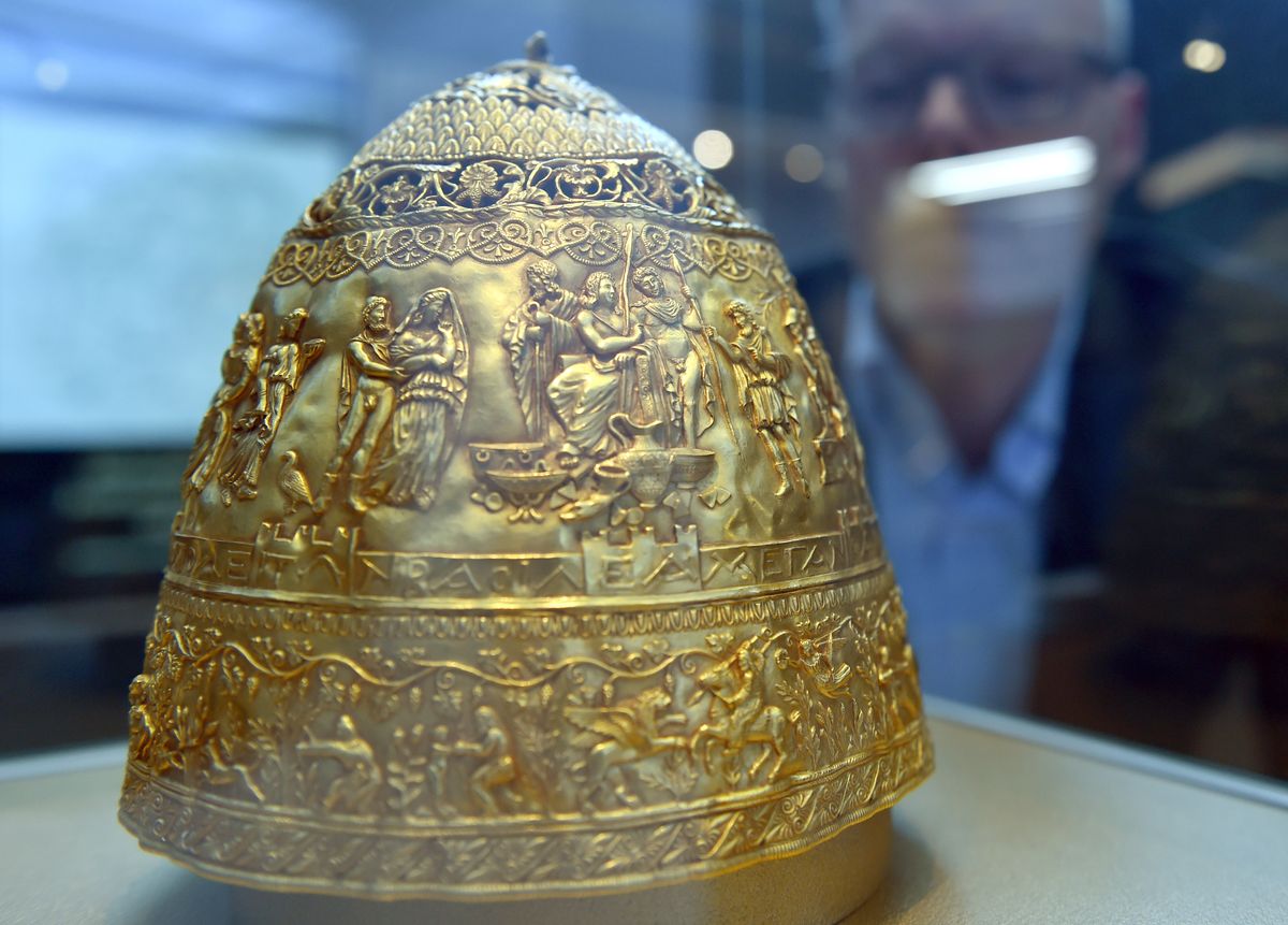 Műkincs hamisítás: Saitaferne-i tiara