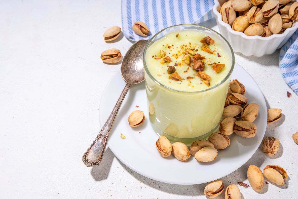 Pisztáciás puding 3 hozzávalóból: krémes kényeztetés, ami belefér a diétába