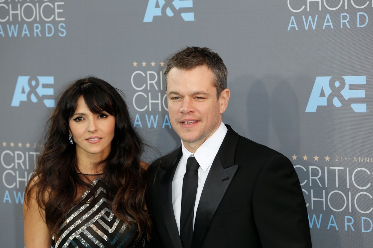 Actor Matt Damon and his wife Luciana Damon arrive at the 21st Annual Critics' Choice Awards at Barker Hangar at Santa Monica Airport in Los Angeles, USA, on 17 January 2016. Photo: Hubert Boesl/dpa | usage worldwide (Photo by Hubert Boesl/picture alliance via Getty Images)