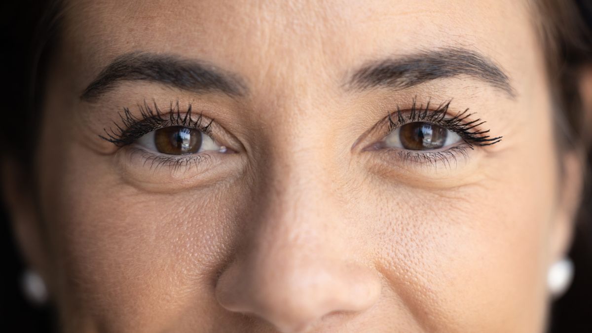 szemöldökforma 40 felett