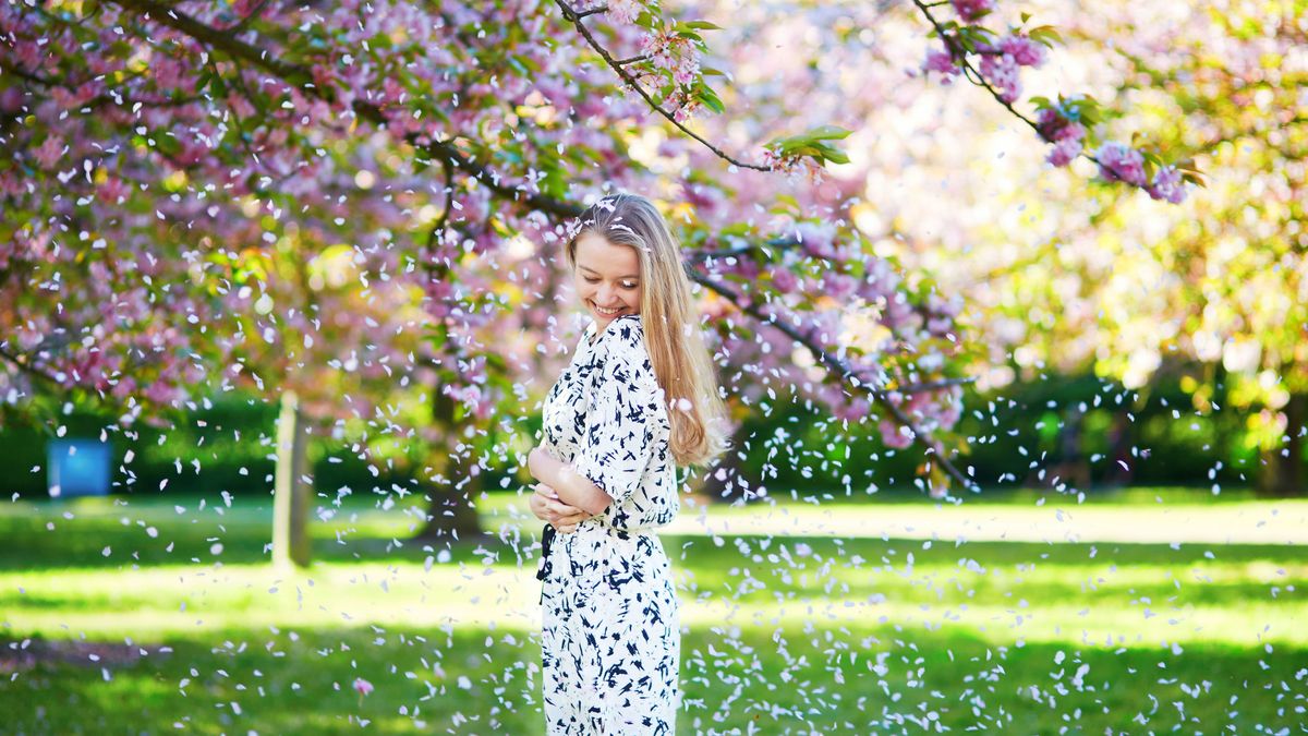 Napi horoszkóp 2026. április 10.: a Vízöntő vendéget vár, az Oroszlán kerüli a konfliktust