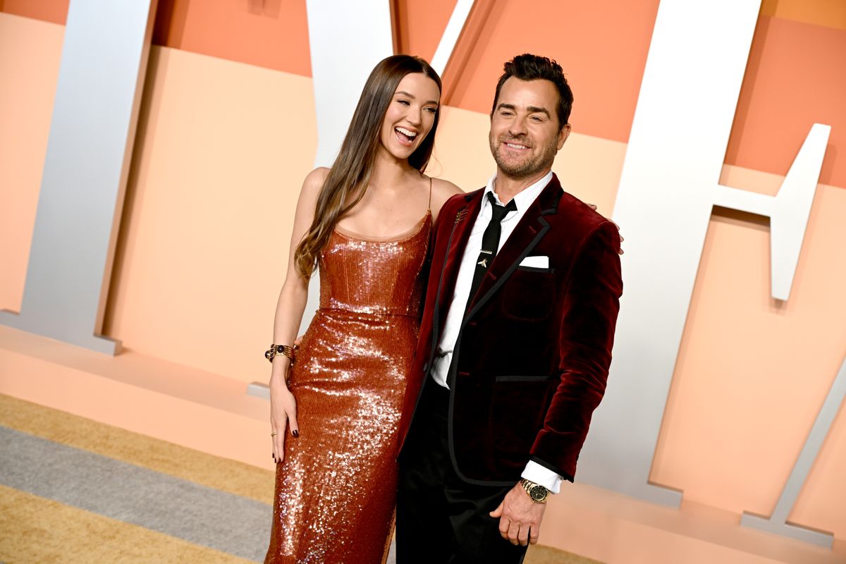 BEVERLY HILLS, CALIFORNIA - MARCH 02: Justin Theroux and Nicole Brydon Bloom  attend the 2025 Vanity Fair Oscar Party Hosted By Radhika Jones at Wallis Annenberg Center for the Performing Arts on March 02, 2025 in Beverly Hills, California. (Photo by Lionel Hahn/Getty Images)