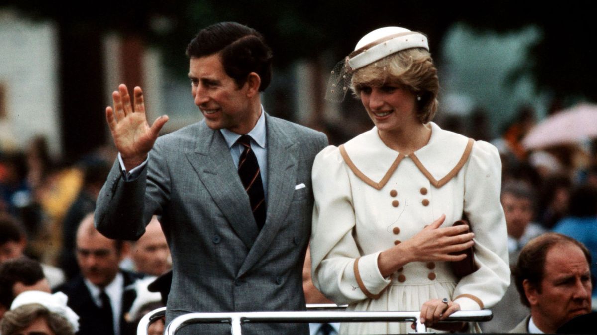 Diana hercegné és Károly herceg a brit királyi család egyik legikonikusabb párosát alkották. 
