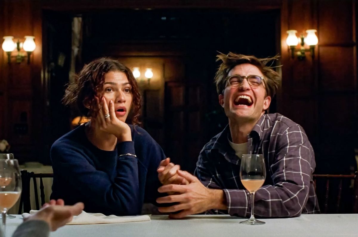 Zendaya és Robert Pattinson a Kész dráma filmben.