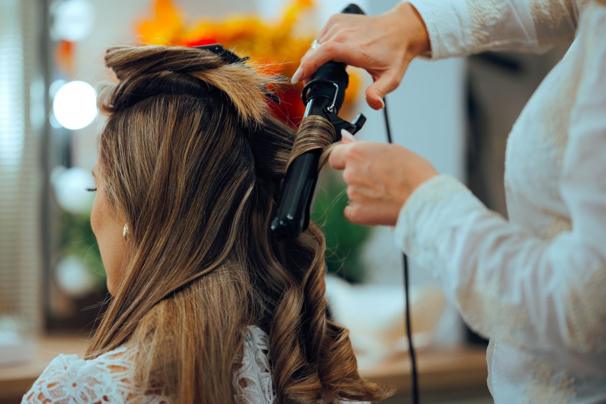 Frizurabaki hajformázókkal