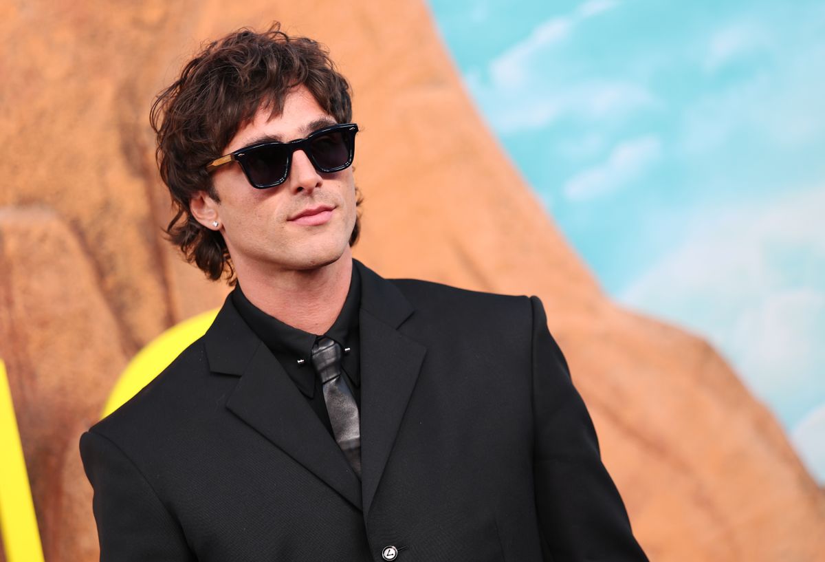 Jacob Elordi becsajoztott.