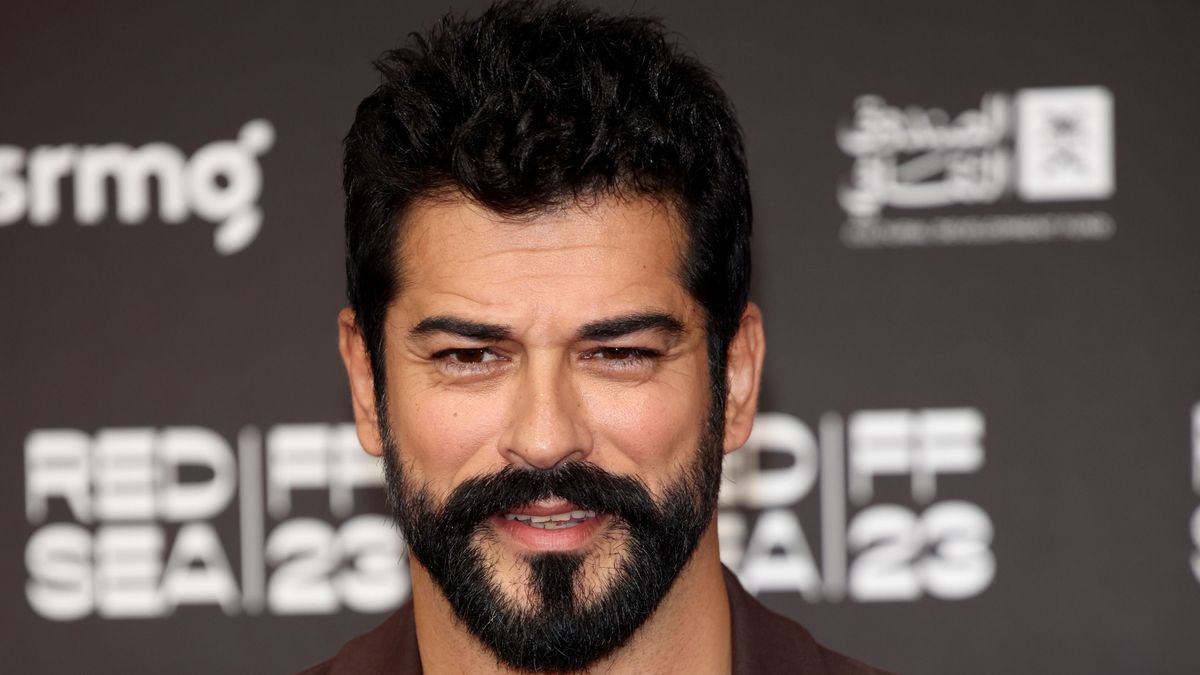 A Szulejmán sztárjának, Burak Özçivitnek adta ki magát a szélhámos: milliókat bukott a magyar nyugdíjas.