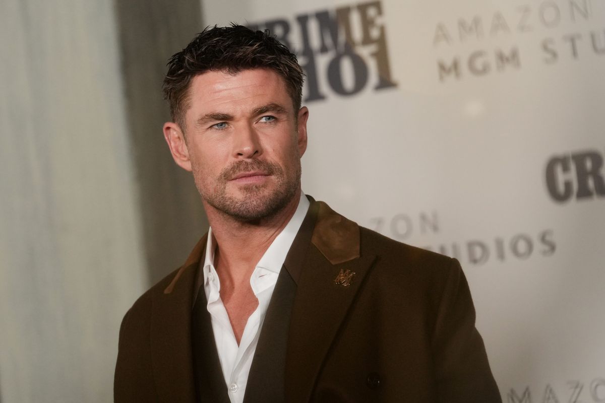 LOS ANGELES, CALIFORNIA - FEBRUARY 10: Chris Hemsworth attends the world premiere of Amazon MGM Studios' "Crime 101" at The United Theater on Broadway on February 10, 2026 in Los Angeles, California. (Photo by Matei Horvath/FilmMagic)