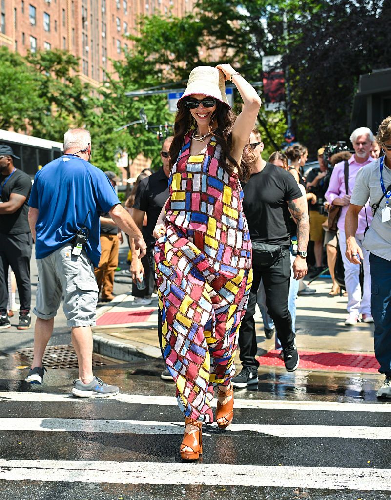 Anne Hathaway Az ördög Pradát visel 2 ruhák