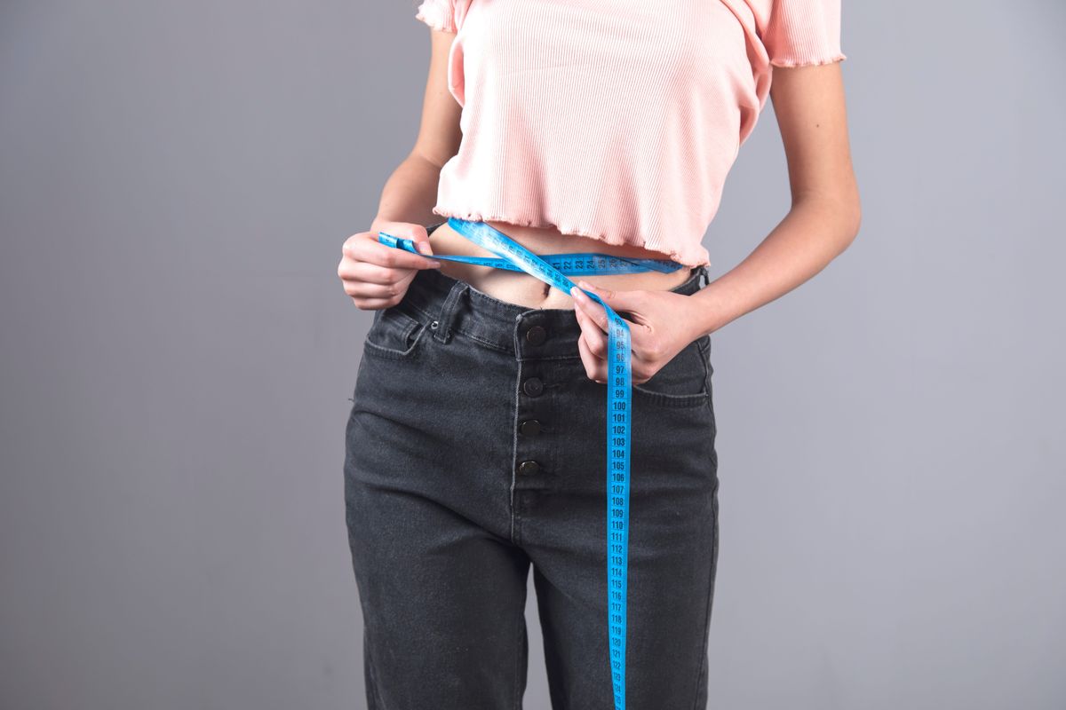 Vékony derék fotója.