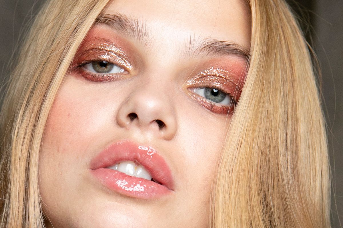 A jelly beauty sminktrend termékei úgy olvadnak bele a bőrödbe, mint a jégkockák egy italba a legnagyobb kánikulában.