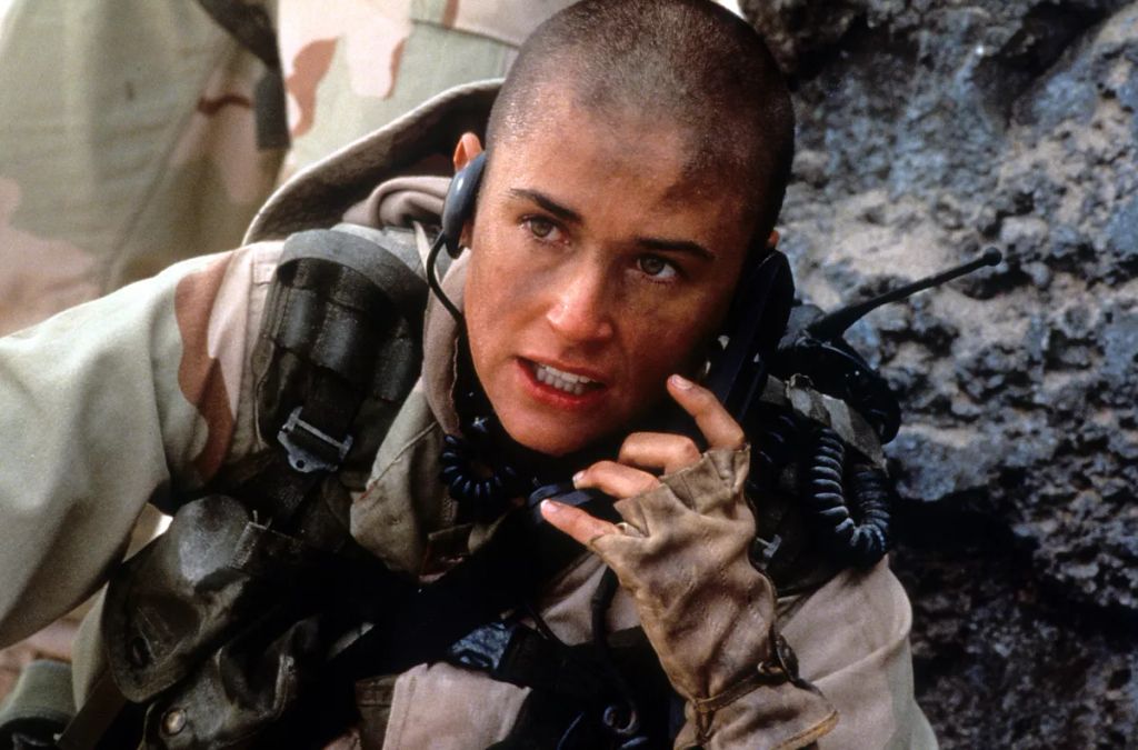 Demi Moore az egyik leghiúbb sztárként ismert, ezért is volt meglepő, hogy az 1997-es G. I. Jane forgatása miatt teljesen kopasz lett.