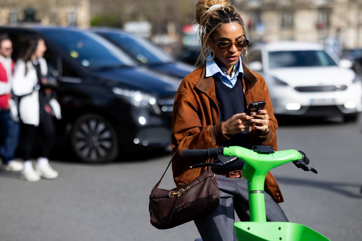 divatos velúrdzseki 2026 tavaszára