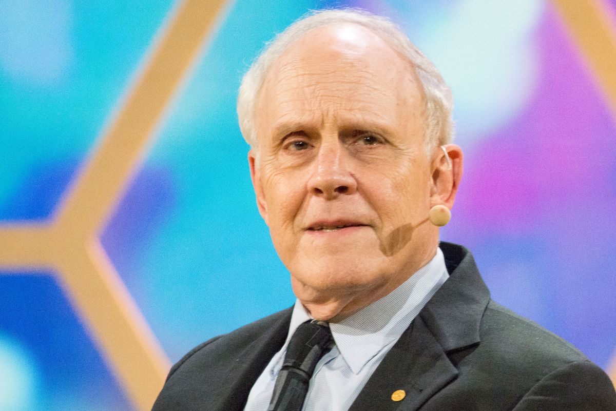 A Nobel-díjas fizikus megmondta, mikor fog kihalni az emberiség