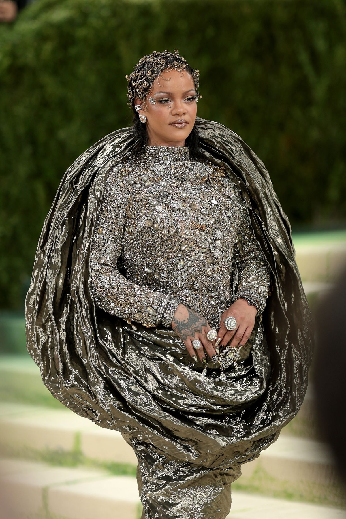 NEW YORK, NEW YORK - MAY 04: Rihanna attends the 2026 Met Gala celebrating "Costume Art" at the Metropolitan Museum of Art on May 04, 2026 in New York City. (Photo by Matt Winkelmeyer/MG26/Getty Images for The Met Museum/Vogue)