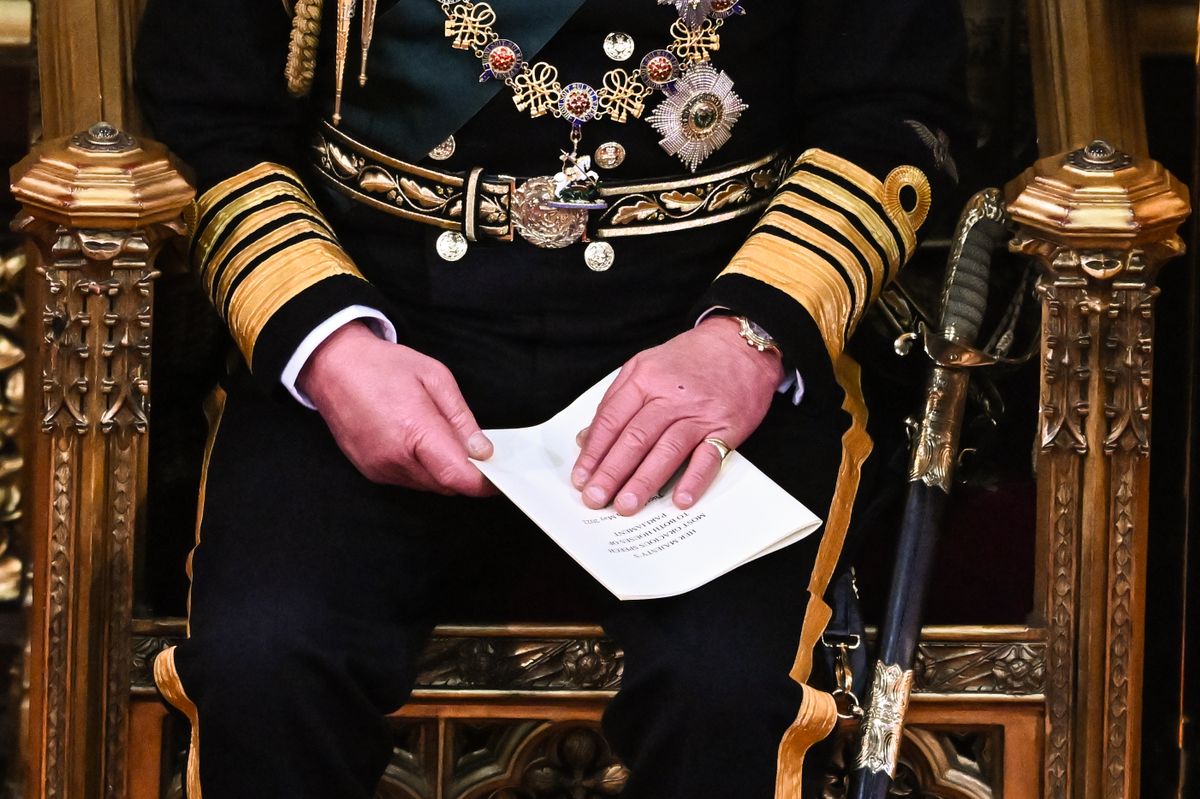 Károly király nyílt levelet kapott Jeffrey Epstein egyik túlélőjétől. 