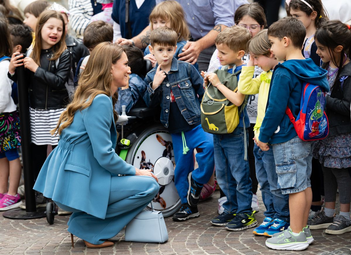 Katalin hercegné Olaszországban gyerekekkel