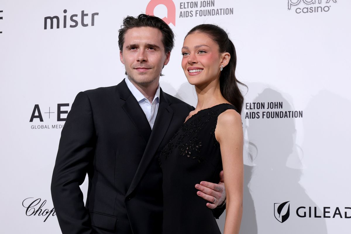 Victoria Beckham fia, Brooklyn Peltz Beckham és Nicola Peltz Beckham. 