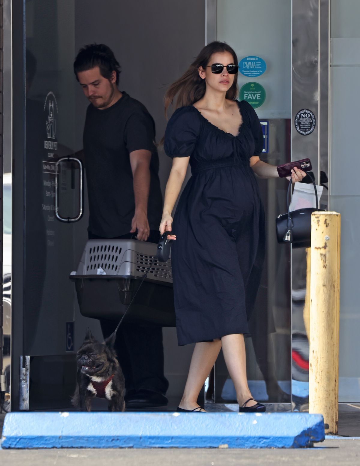 Palvin Barbi és Dylan Sprouse 