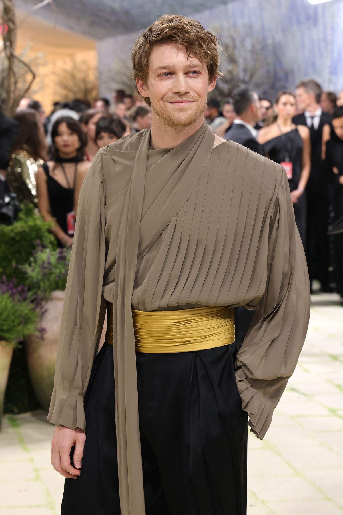 NEW YORK, NEW YORK - MAY 04: Joe Alwyn attends the 2026 Met Gala celebrating "Costume Art" at the Metropolitan Museum of Art on May 04, 2026 in New York City. (Photo by Julian Hamilton/Getty Images)