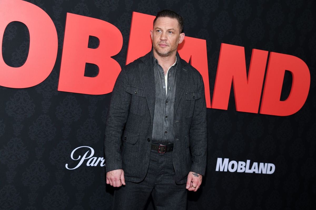 Tom Hardy már nem szerepel a Paramount+ sikeres krimisorozata, a MobLand harmadik évadában.