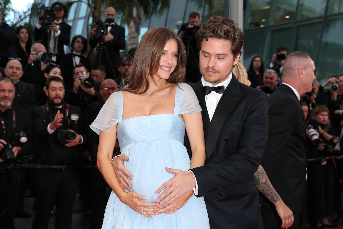 Palvin Barbi és Dylan Sprouse