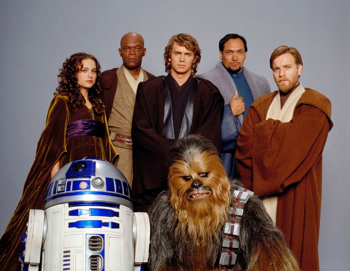 Star Wars Episode III La revanche des Sith
Star Wars Episode III Revenge of the Sith
2005
Real  George Lucas
Hayden Christensen
Ewan McGregor
Natalie Portman
Samuel L Jackson
Peter Mayhew.
Collection Christophel © LucasFilm / Walt Disney Pictures (Photo by LucasFilm / Walt Disney Pictures / Collection ChristopheL via AFP)