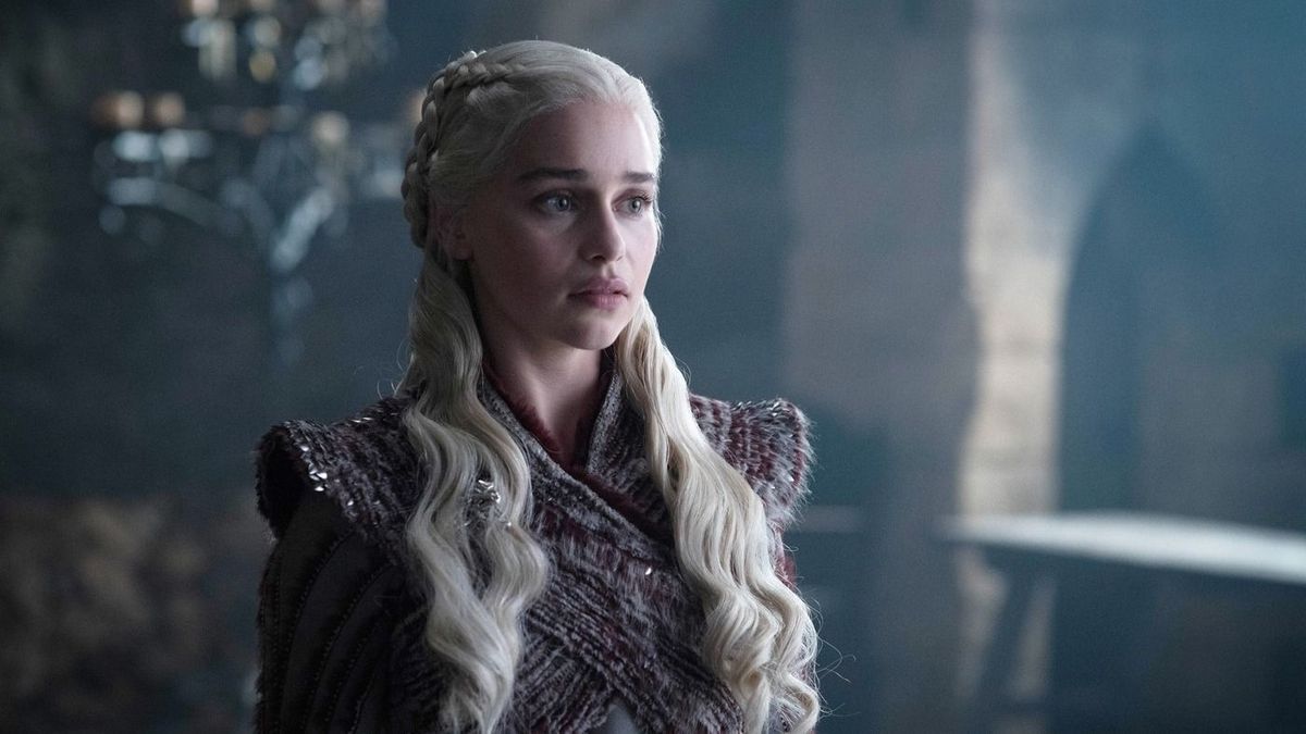 Emilia Clarke Daenerys Targaryenként a Trónok harcában