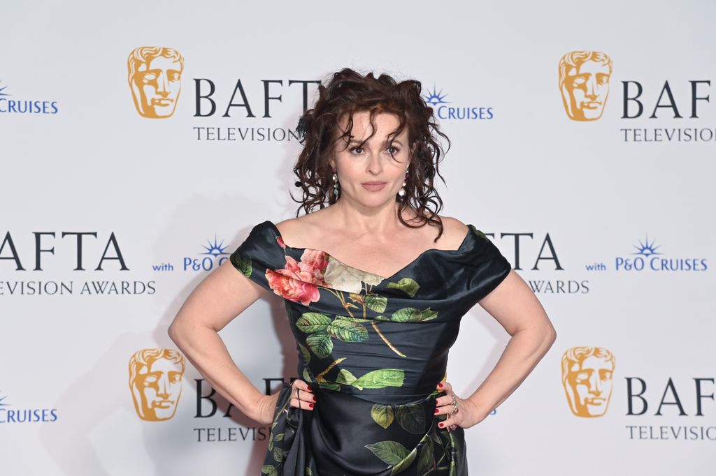 Helena Bonham Carter 60 éves lett. Extravagáns stílusa ma is ikonikus.