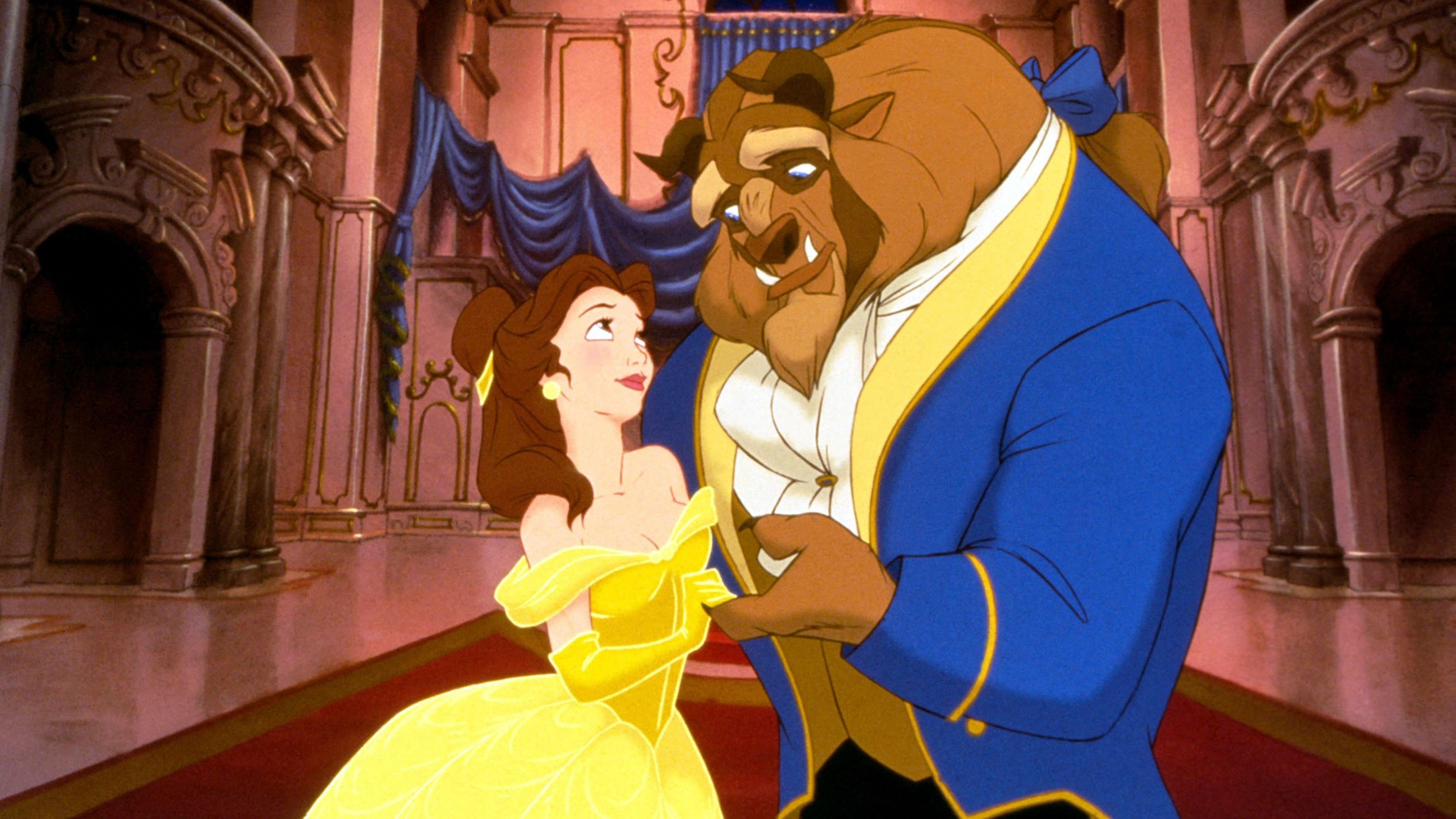 Disney-karakterek első vázlaton és végső változaton
A Szépség és a Szörnyeteg