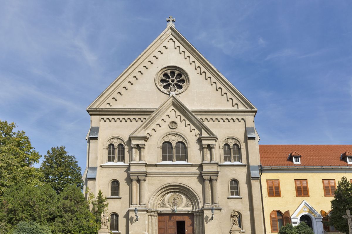 A Festetics hercegi család legfiatalabb hercegnőjét Keszthelyen keresztelték meg.