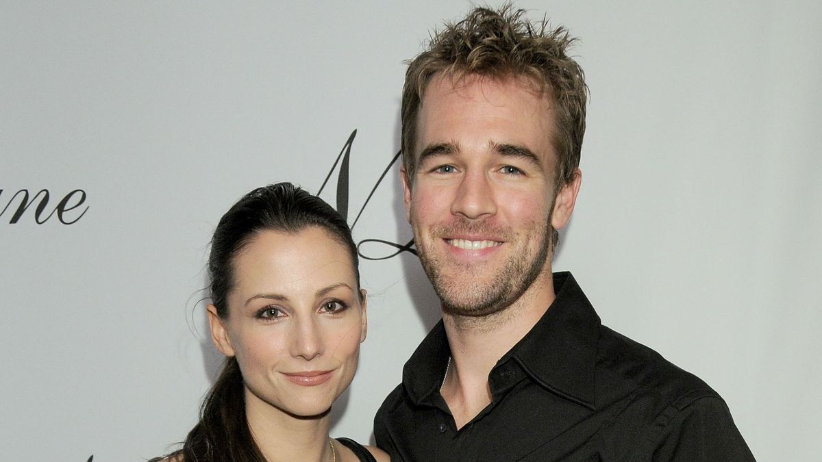 James Van Der Beek cowboycsizmában vonult oltár elé.