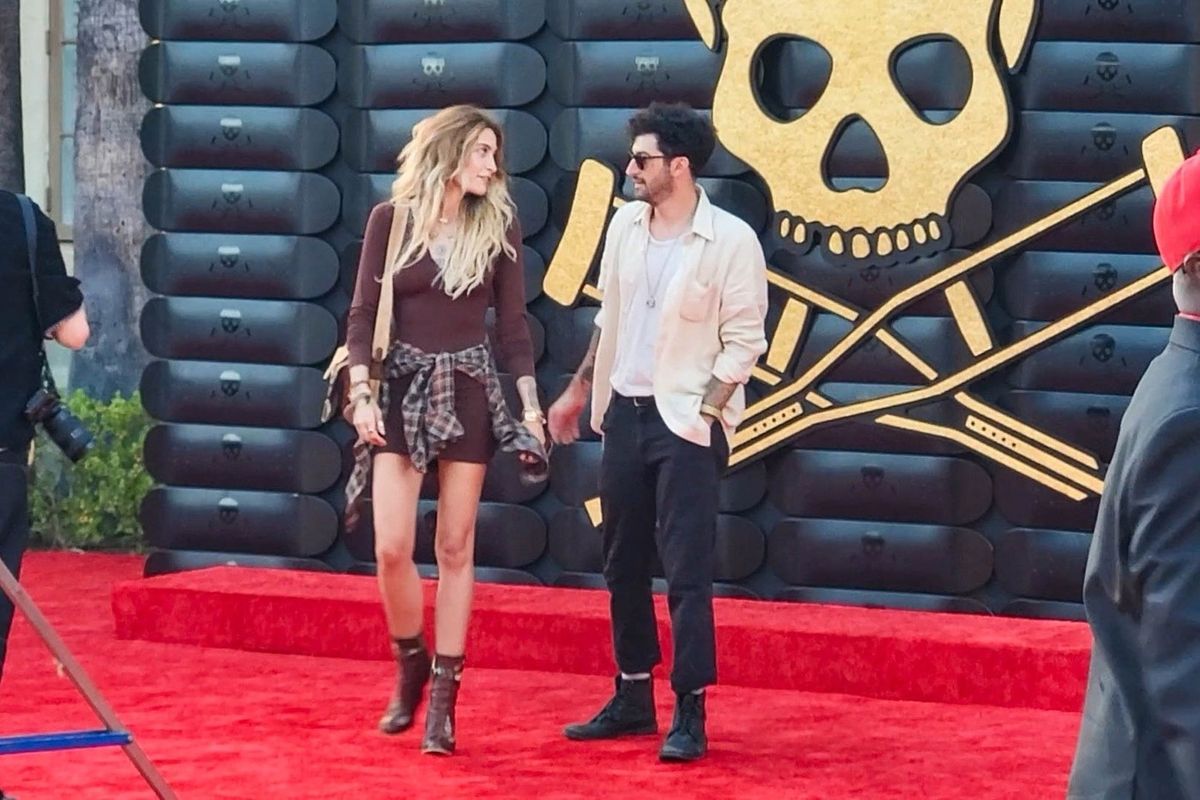 Los Angeles, CA  Paris Jackson was spotted greeting fans at the Jackass premiere with her new boyfriend  in Hollywood, California.    BACKGRID USA 24 JUNE 2026,Image: 1112352097, License: Rights-managed, Restrictions: , Model Release: no , Pictured: Paris Jackson 