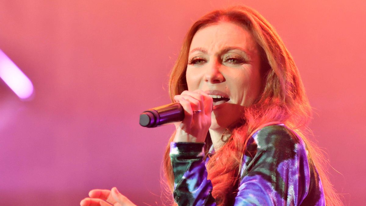 Rúzsa Magdi ikreit a nagymama tanította sütni