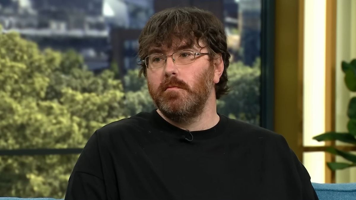 Michael Phillips mikropénisze miatt beavatkozásra gyűjtött: a szükséges pénz összejött.