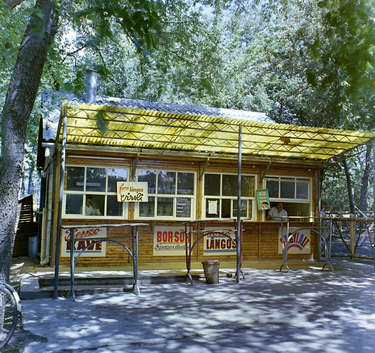 Retro strandétel, büfé
