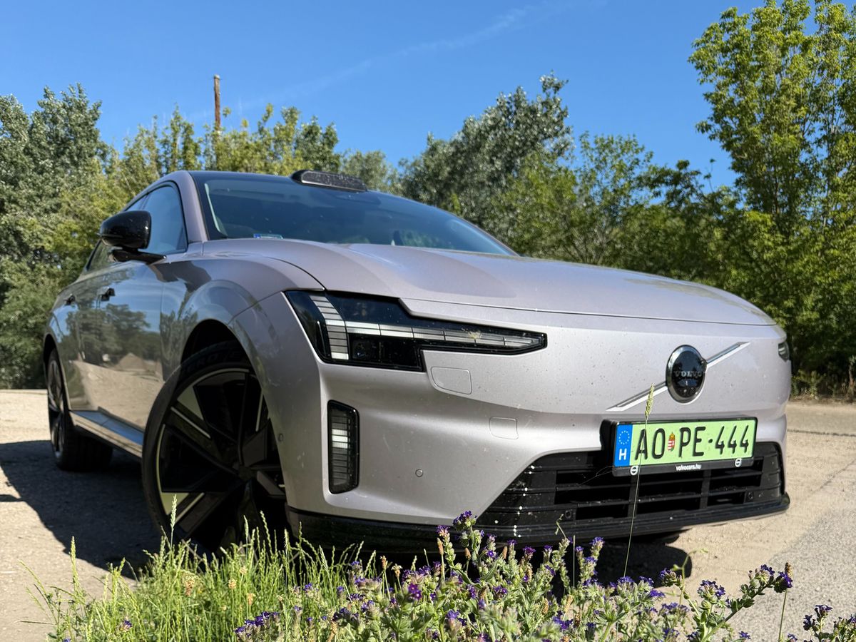 Egy kép a Volvo ES90 modellről