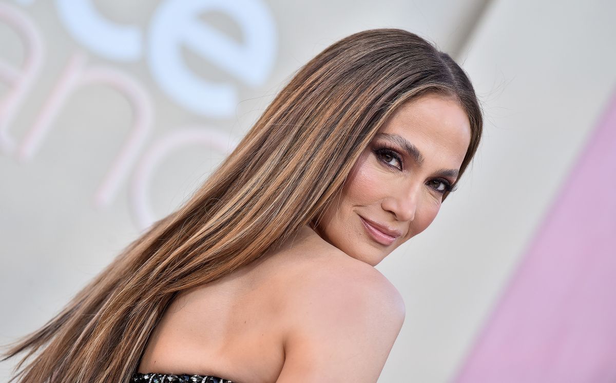 Jennifer Lopez bombaformában volt Párizsban is.
