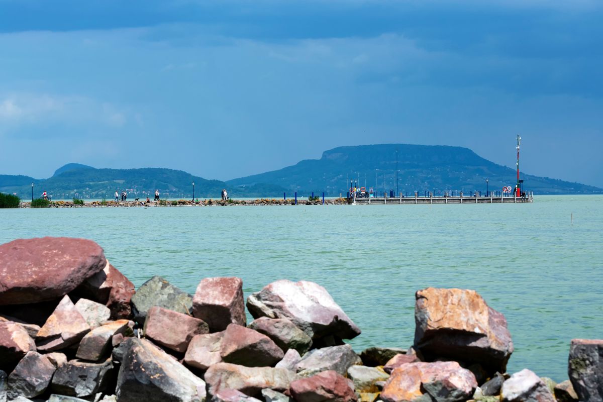 Megdöbbentő, mit találtak a kutatók a Balaton vizében