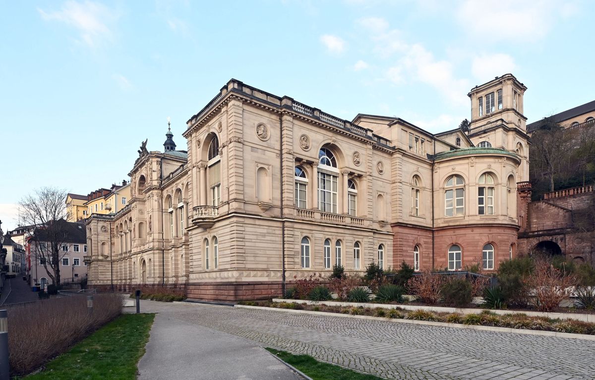 PRODUCTION - 01 March 2023, Baden-Württemberg, Baden-Baden: Exterior shot of the Friedrichsbad Baden-Baden. Spas in the country are slow to recover from the Corona dip. Depending on the spa, the loss of revenue can vary greatly. (to dpa "Chubby warm and yet emptier - spas recover only slowly") Photo: Uli Deck/dpa (Photo by ULI DECK / dpa Picture-Alliance via AFP)