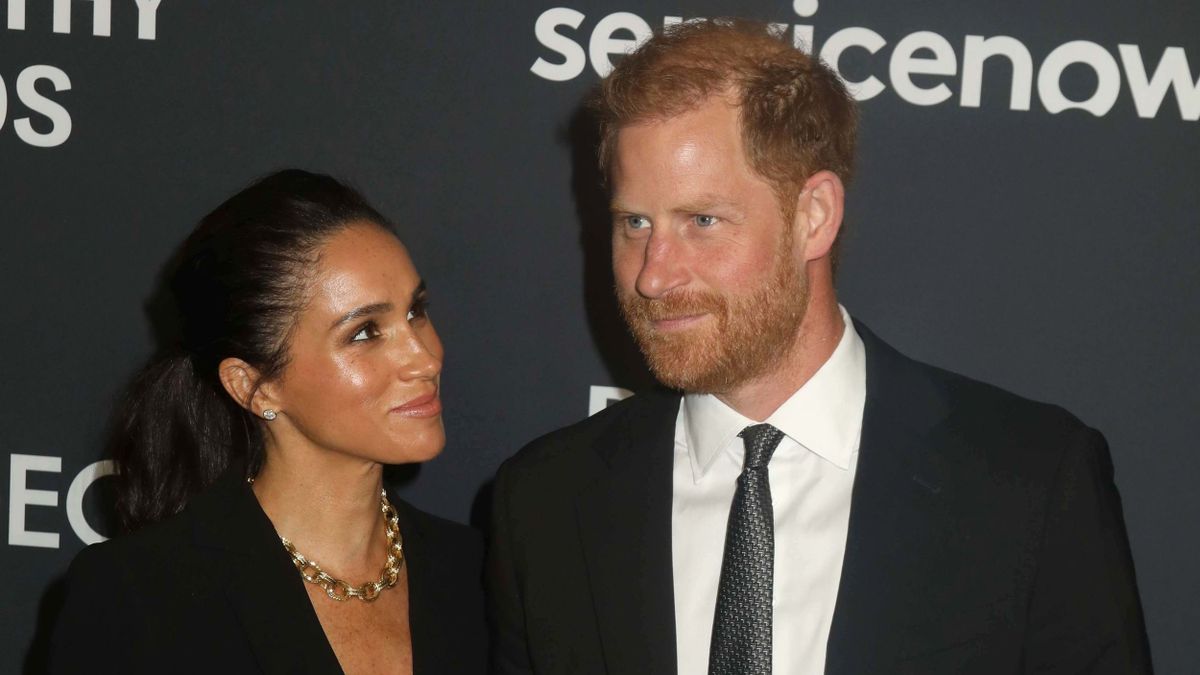 Harry herceg és Meghan Markle Diana hercegné halálából akarnak meggazdagodni.
