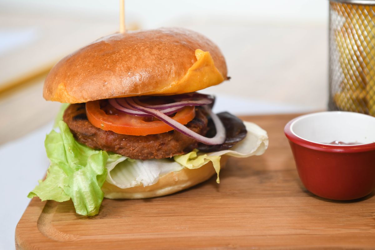 Retro strandétel, hamburger
