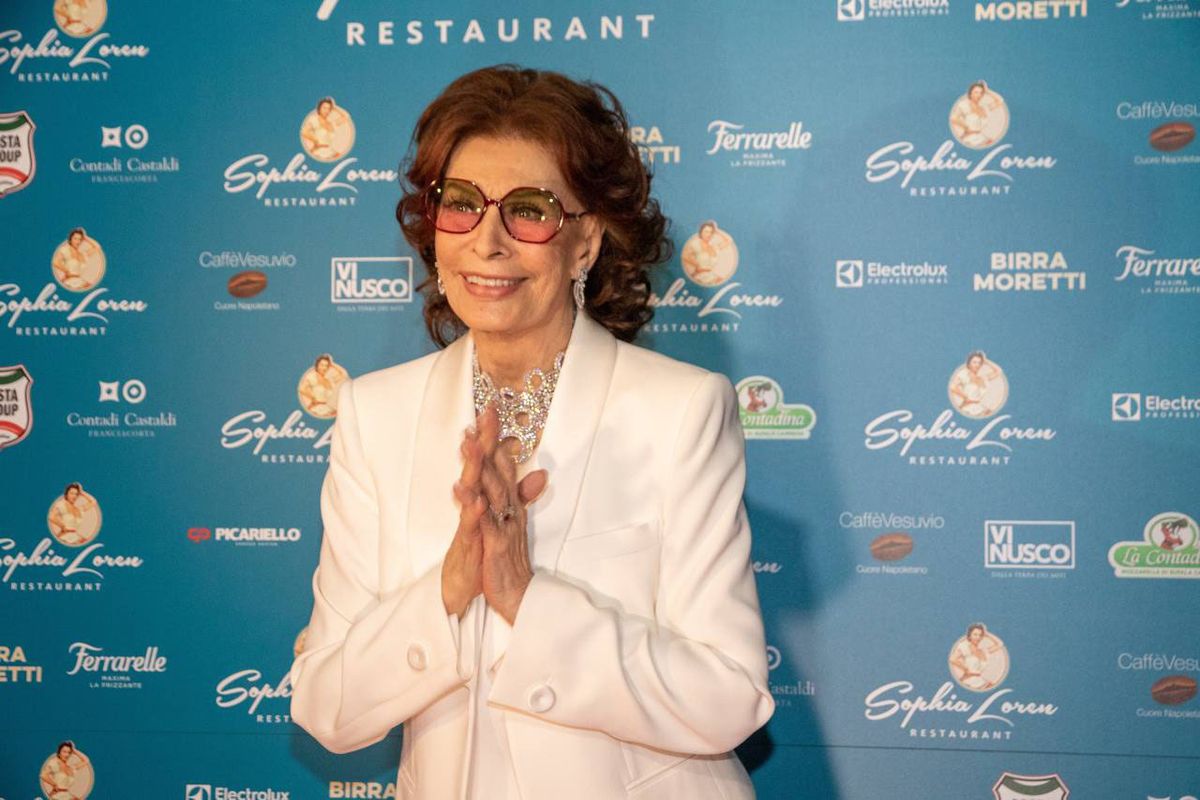 Sophia Loren családja cáfolja, hogy a színésznő beteg. 