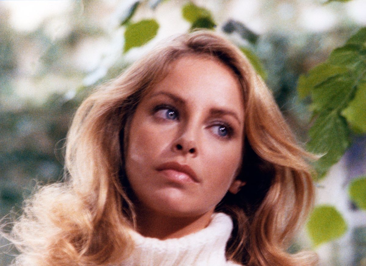 Moi Fleur bleue
1977
Real  Eric Le Hung
Sydne Rome.
Collection Christophel © Axe Films / Peri Productions / Productions Yanne / Bernard Prim (Photo by Bernard Prim / Collection ChristopheL via AFP)