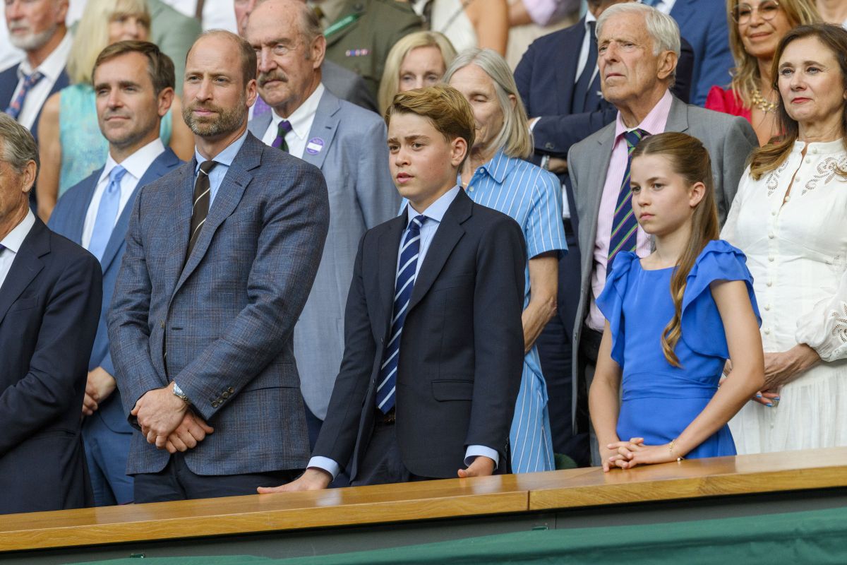 Vilmos herceg, György herceg és Sarolta hercegnő Wimbledonban