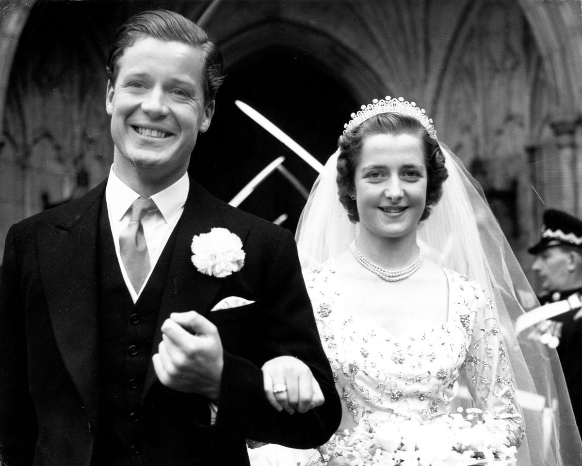 Diana hercegné apja és anyja az esküvőjük napján 1954-ben.
