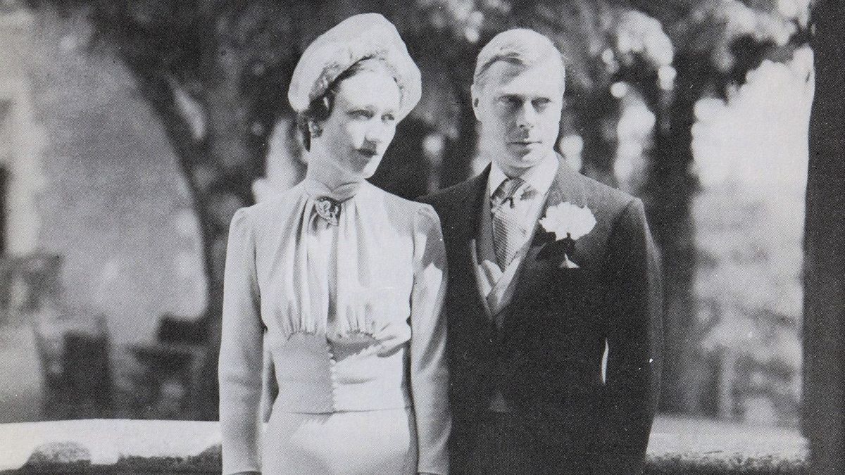 VIII. Eduárd és Wallis Simpson 1937. júniusában, esküvőjük napján, a franciaországi Tours közelében található Chateau de Cande-ban.