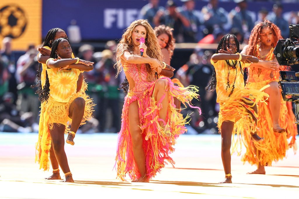 Shakira fellépésével folytatódott a Spanyolország és Argentína közötti FIFA világbajnokság döntőjének félidei műsora a New York New Jersey Stadiumban.