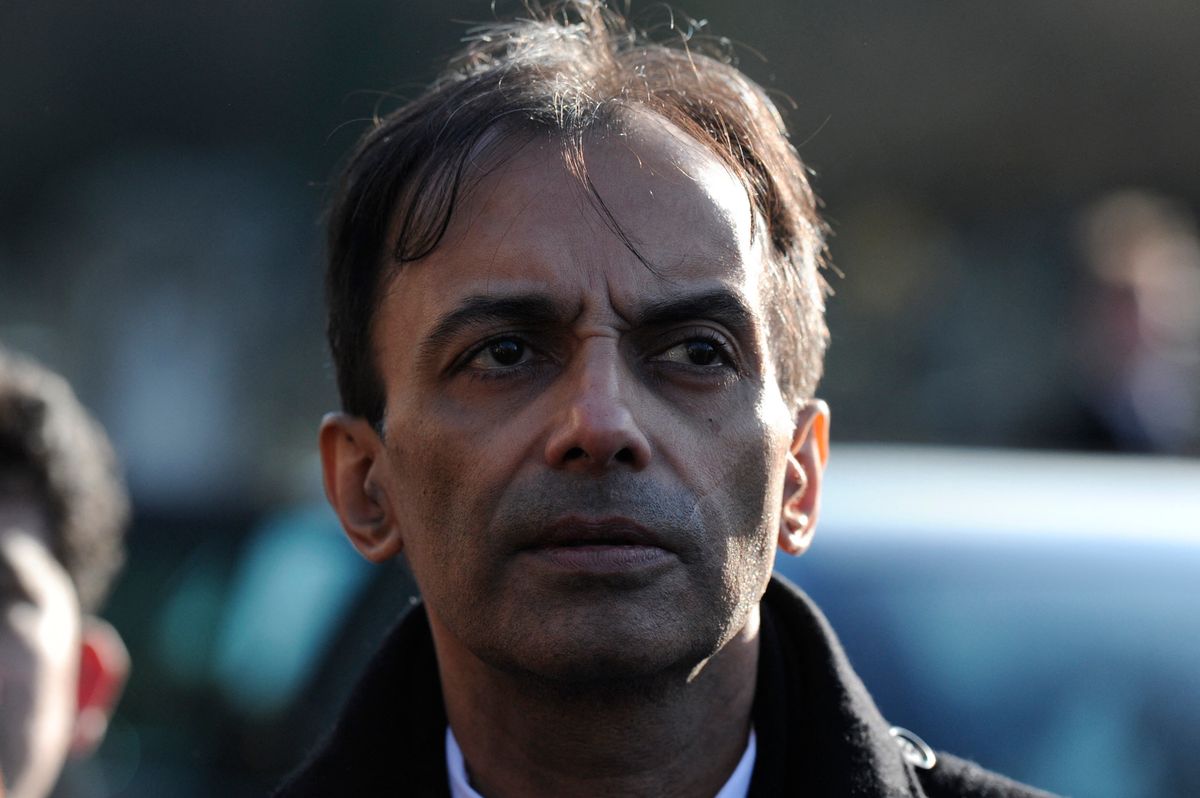 Suneil Anand, az indiai filmsztár, Dev Anand fia szívinfarktusban hunyt el.