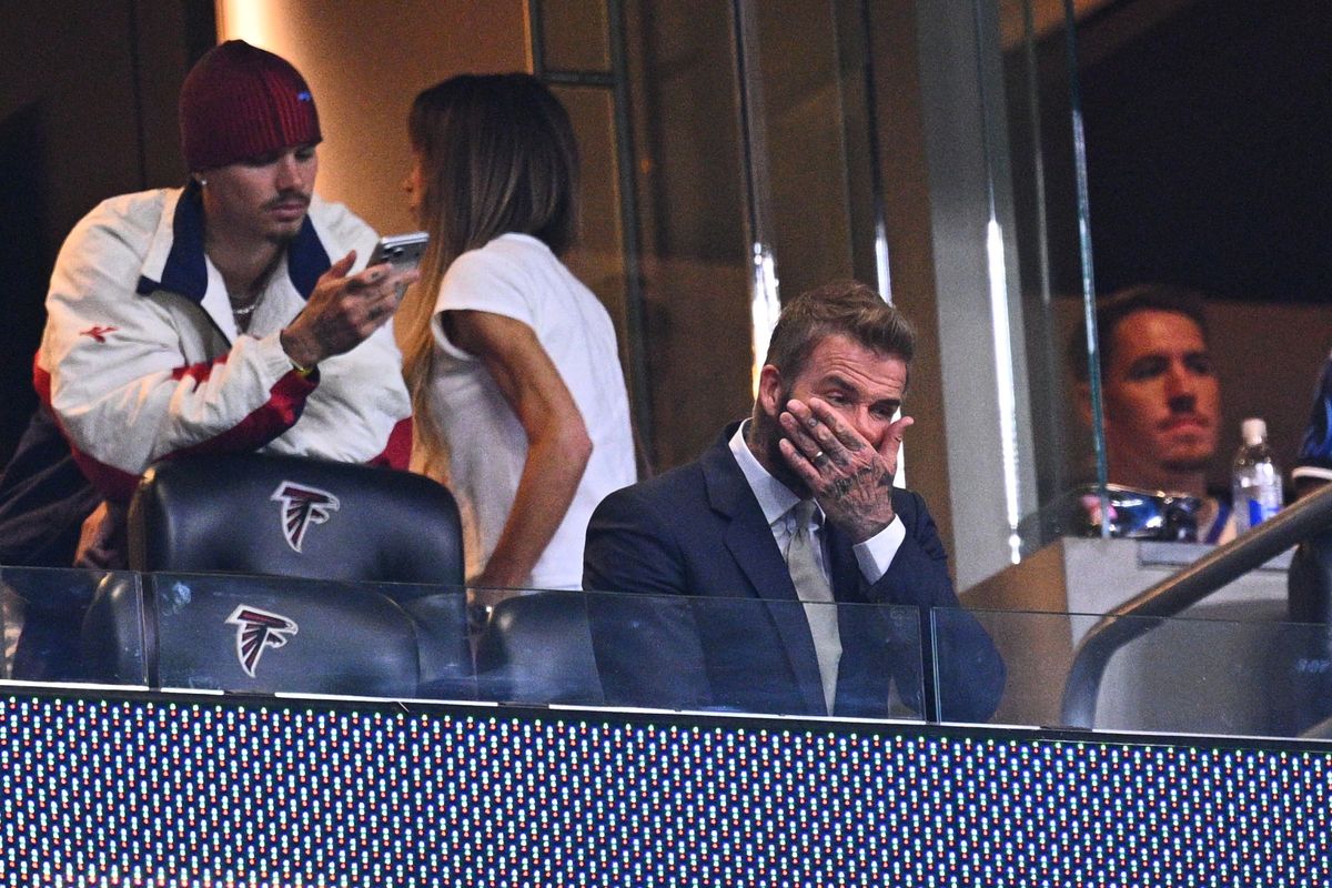 A foci-vb 2026-os eseményéne, Anglia Argentína elleni meccsen a könnyeivel küszödött David Beckham.
